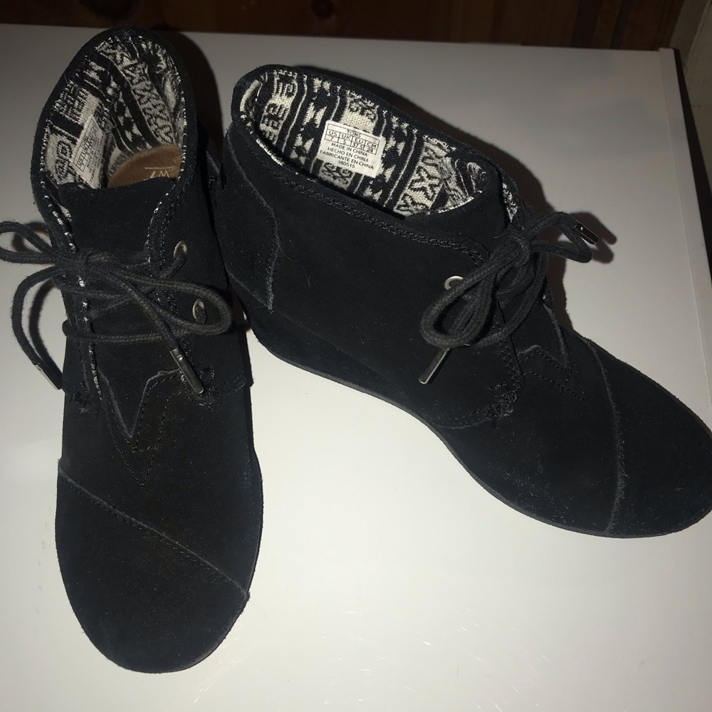 Tom’s Suede Kala Wedges - Black